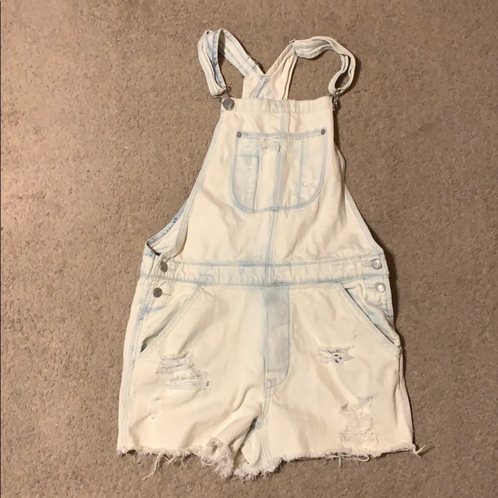 American Eagle Women’s Overall Shorts